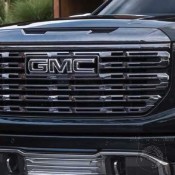 535 000 GMC Trucks Are Being Investigated For Grilles That Fly Off